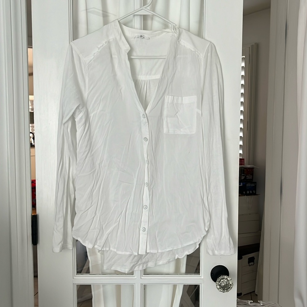 Splendid white button blouse with tshirt sleeve